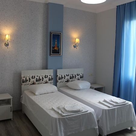 Hotel Iveria Batumi Ngoại thất bức ảnh